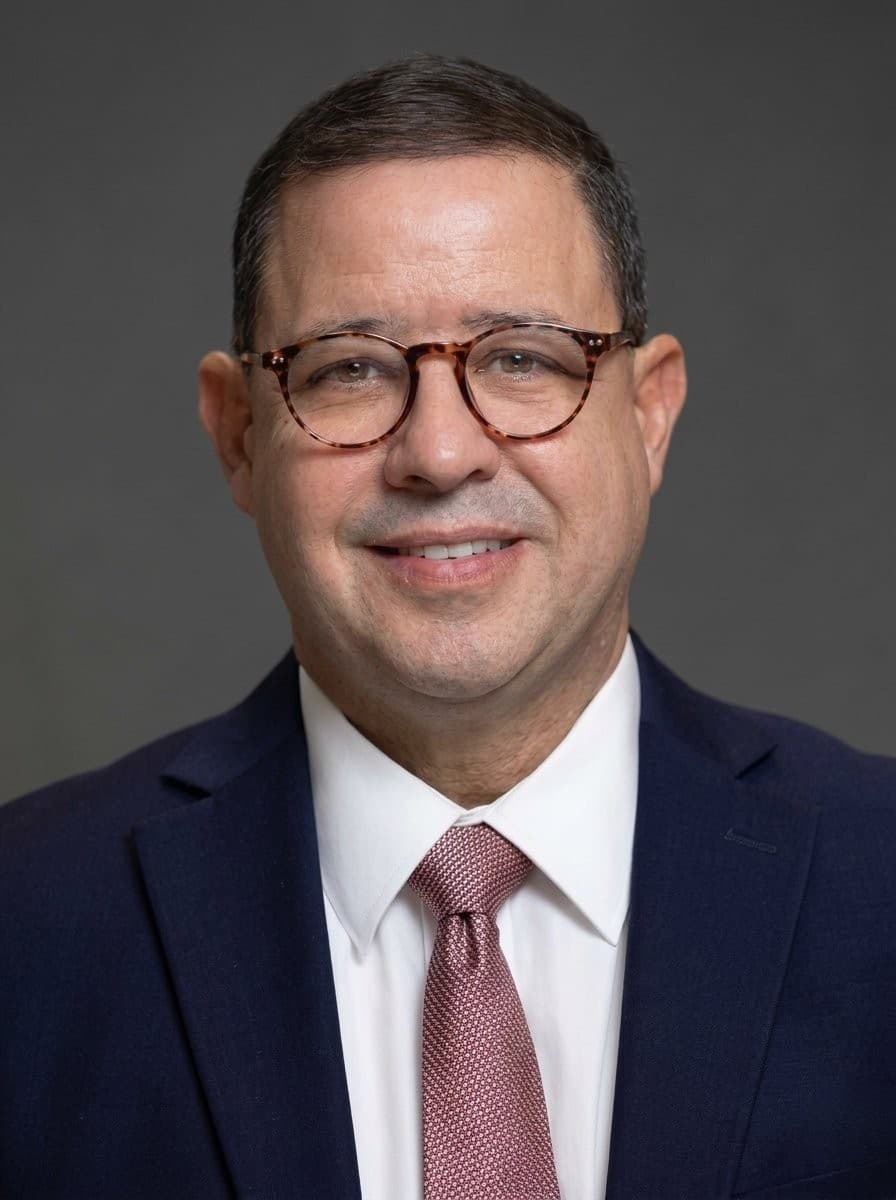 Neftali Falcon Caro