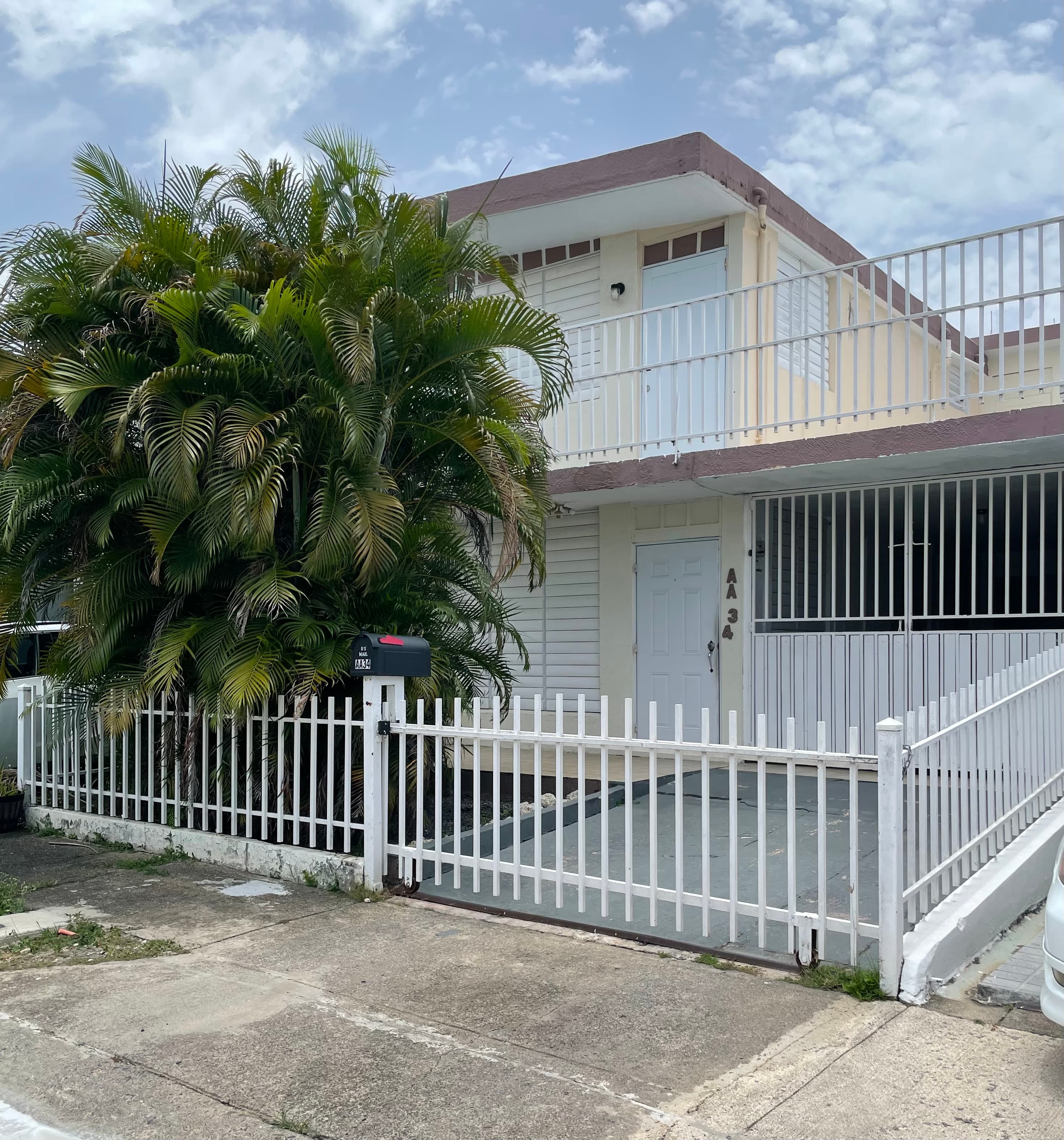 Encantadora casa dúplex de dos plantas en alquiler