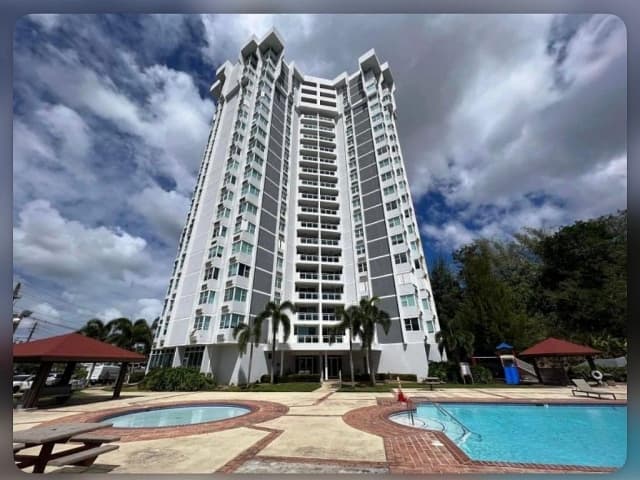 SUBPENTHOUSE CONDO. REGENCY PARK, GUAYNABO