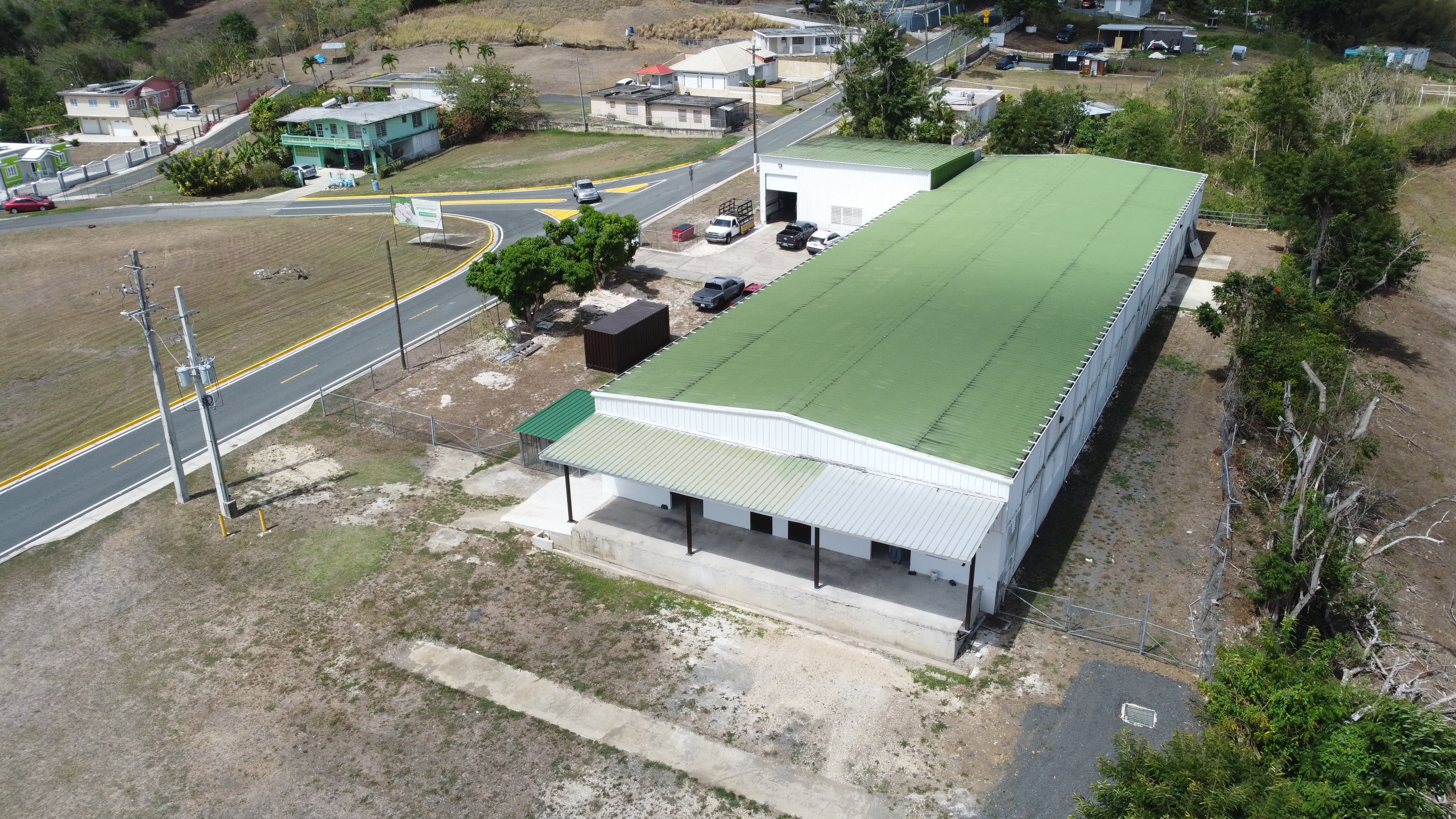 ALMACEN INDUSTRIAL LIVIANO EN ALQUILER - AIBONITO